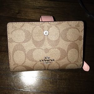 Great shape used coach wallet